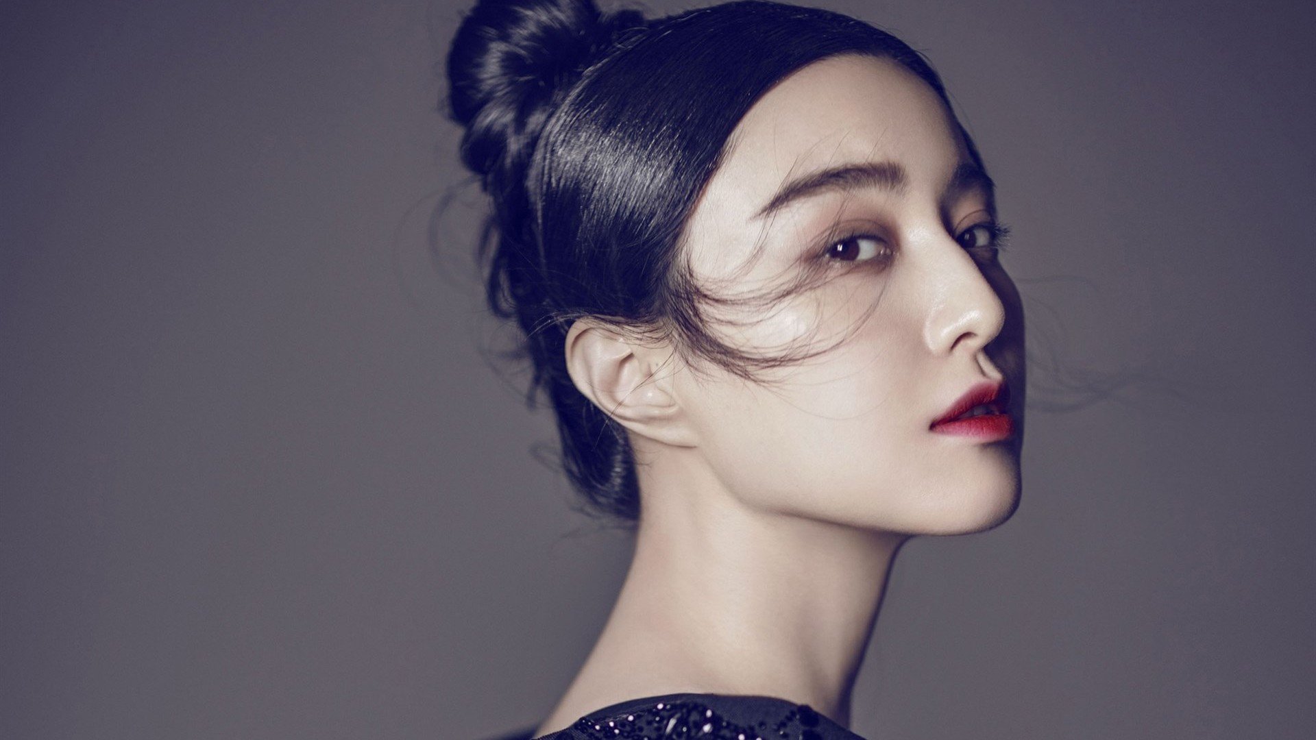 斯图加特后场稳固保护门将不受威胁,斯图加特0607