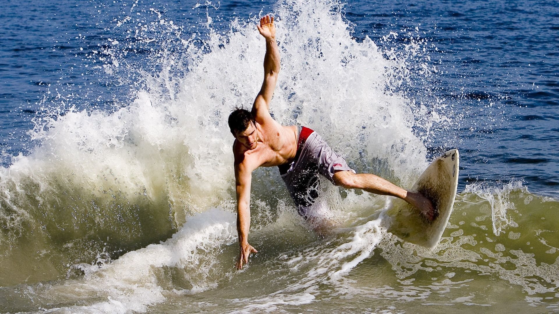 布鲁诺·卡博克洛在NBA夏季联赛中展现职业素养，布鲁诺卡波科洛体测数据