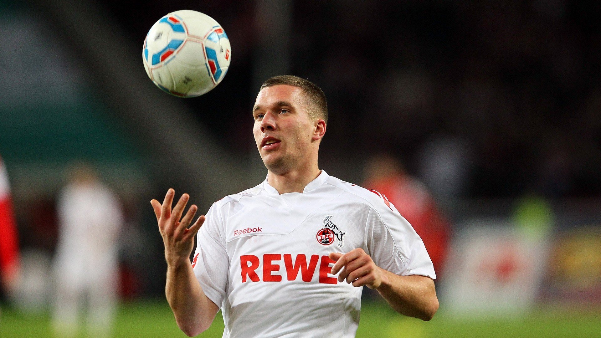 Kaiyun APP-德国男子73公斤级举重选手在决赛中获得第七名，2008年举重德国男子视频